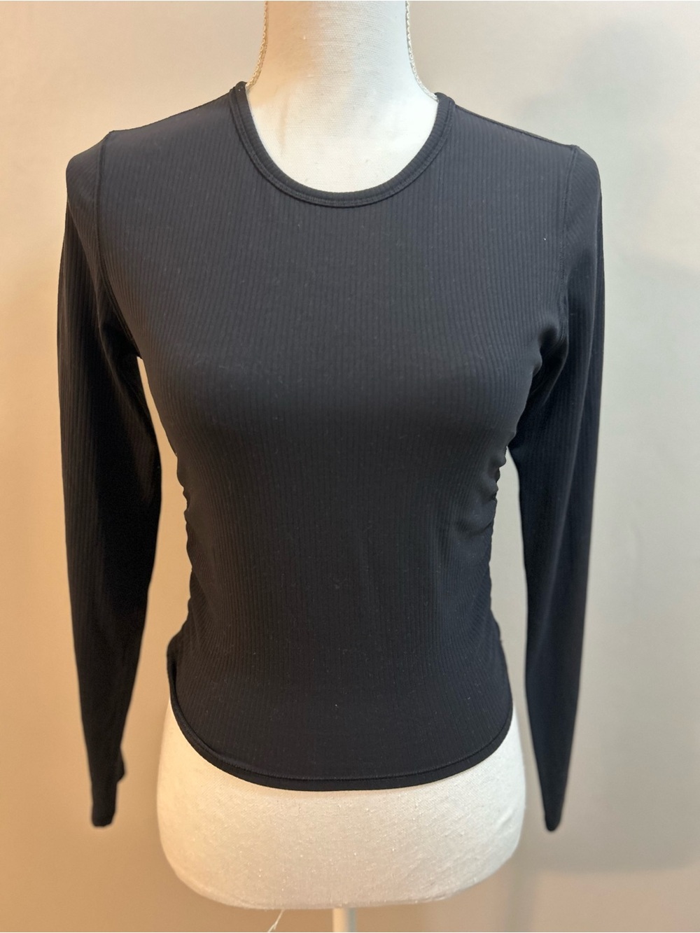 Lululemon Black Top With Ruching Size 4